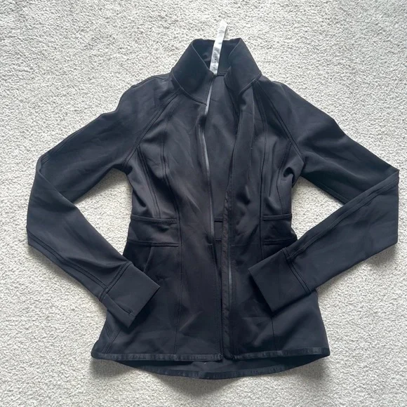 Lululemon In Profile Jacket - Picture 2 of 4